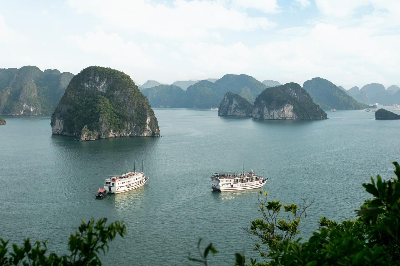 فندق Halong Majestic Legend Cruise ها لونغ المظهر الخارجي الصورة