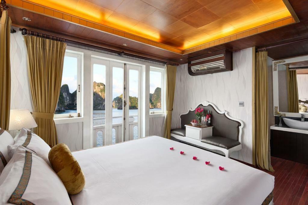 فندق Halong Majestic Legend Cruise ها لونغ المظهر الخارجي الصورة